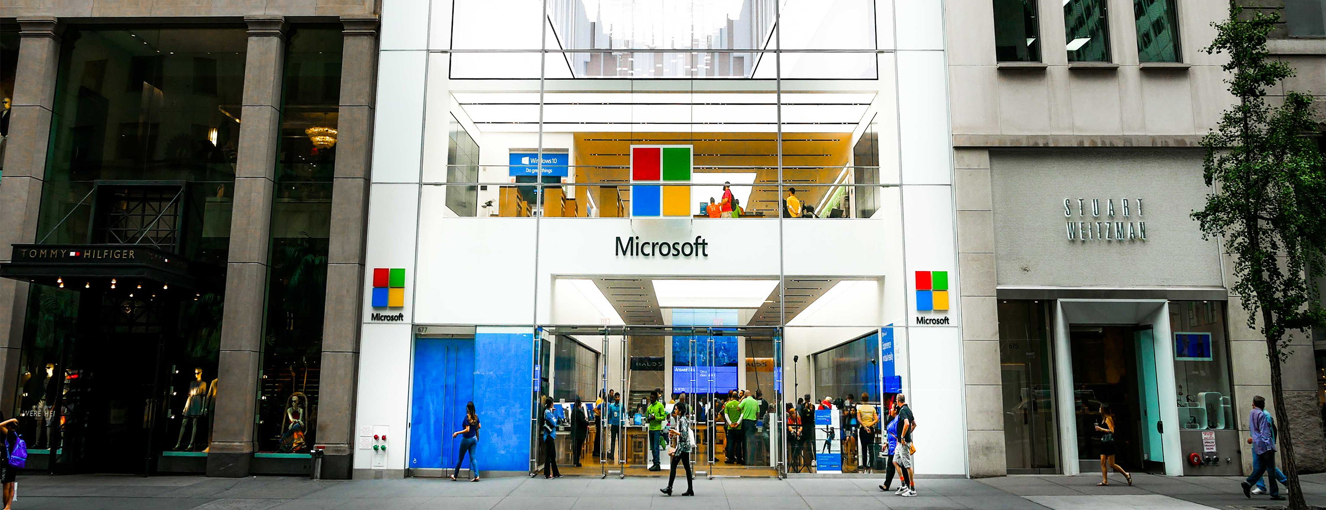 Street view of Microsoft's flagship store on 5th ave, Microsoft's Facade features oversize triple laminates.